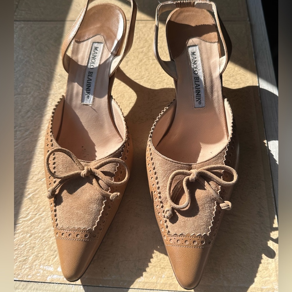 MANOLO BLAHNIK TAN HEEL SIZE: 37.5